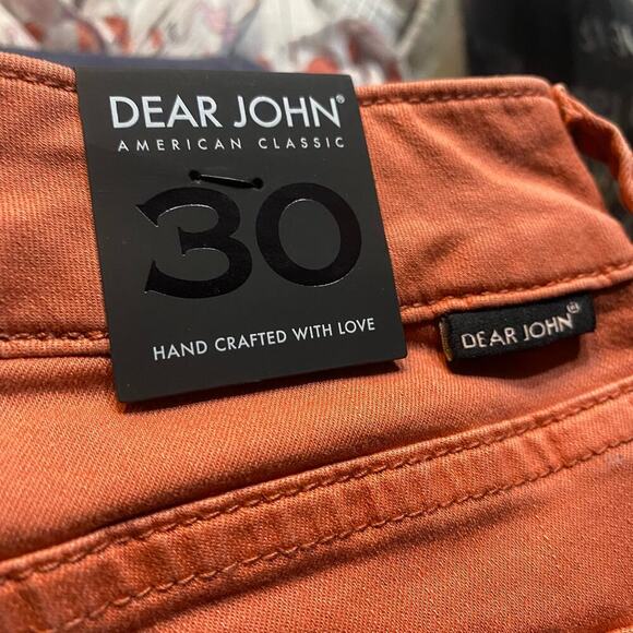 Dear John Women's Shorts Size 30 American Classics Cuffed Stretch Denim NWT - Picture 3 of 3